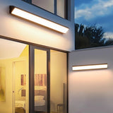 Applique extérieure longue LED noire en métal moderne IP65 pour porche