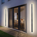 Applique extérieure longue noire minimaliste LED IP65 avec détecteur de mouvement