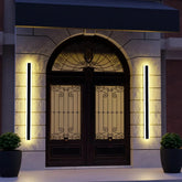 Applique murale extérieure longue LED IP65 noir minimaliste avec détecteur de mouvement