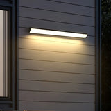 Applique murale extérieure longue noire moderne LED en métal IP65 pour porche