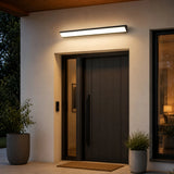 Applique murale extérieure longue noire moderne LED en métal IP65 pour porche