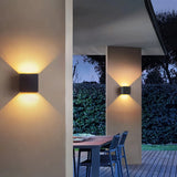 Applique murale extérieure avec détecteur de mouvement cube moderne 10W et 15W LED IP65