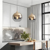 Suspension boule en verre dégradé moderne LED pour salle à manger