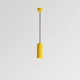 Suspension scandinave cylindrique cannelée colorée pour salle à manger