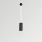 Suspension scandinave cylindrique cannelée colorée pour salle à manger