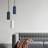 Suspension scandinave cylindrique cannelée colorée pour salle à manger