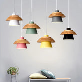 Suspension scandinave en bois et métal coloré pour salle à manger