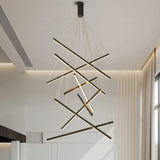 Suspension design moderne noir à barres croisées pour salon