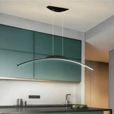 Suspension en arc minimaliste LED dimmable pour la salle à manger