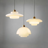 Suspension verre opale scandinave pour salle à manger
