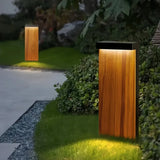 Borne lumineuse extérieure LED effet bois rectangulaire moderne IP65 pour jardin