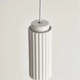 Suspension scandinave cylindrique cannelée colorée pour salle à manger