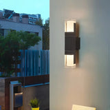 Applique murale extérieure LED avec détecteur de mouvement IP65 noir moderne