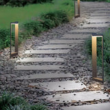 Borne lumineuse de jardin LED en métal noir design moderne IP65