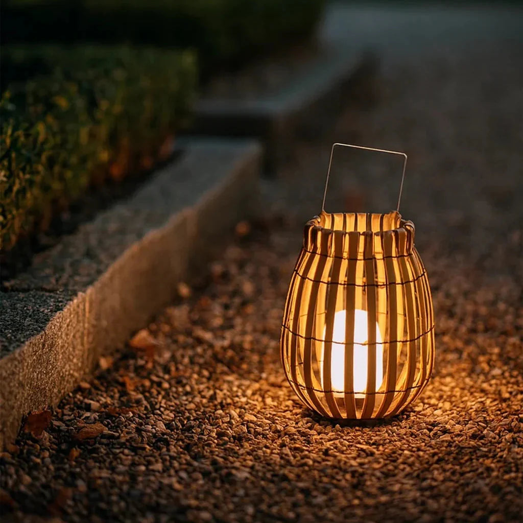 Lampadaire solaire extérieur lanterne moderne effet bambou IP65 pour terrasse