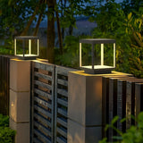 Lampe solaire pour pilier carrée noire moderne LED IP65