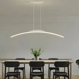 Suspension en arc minimaliste LED dimmable pour la salle à manger