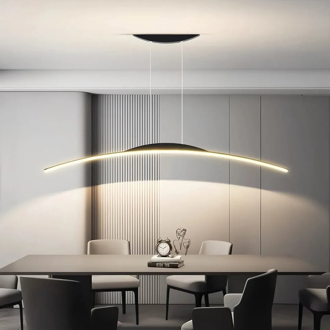 Suspension en arc minimaliste LED dimmable pour la salle à manger